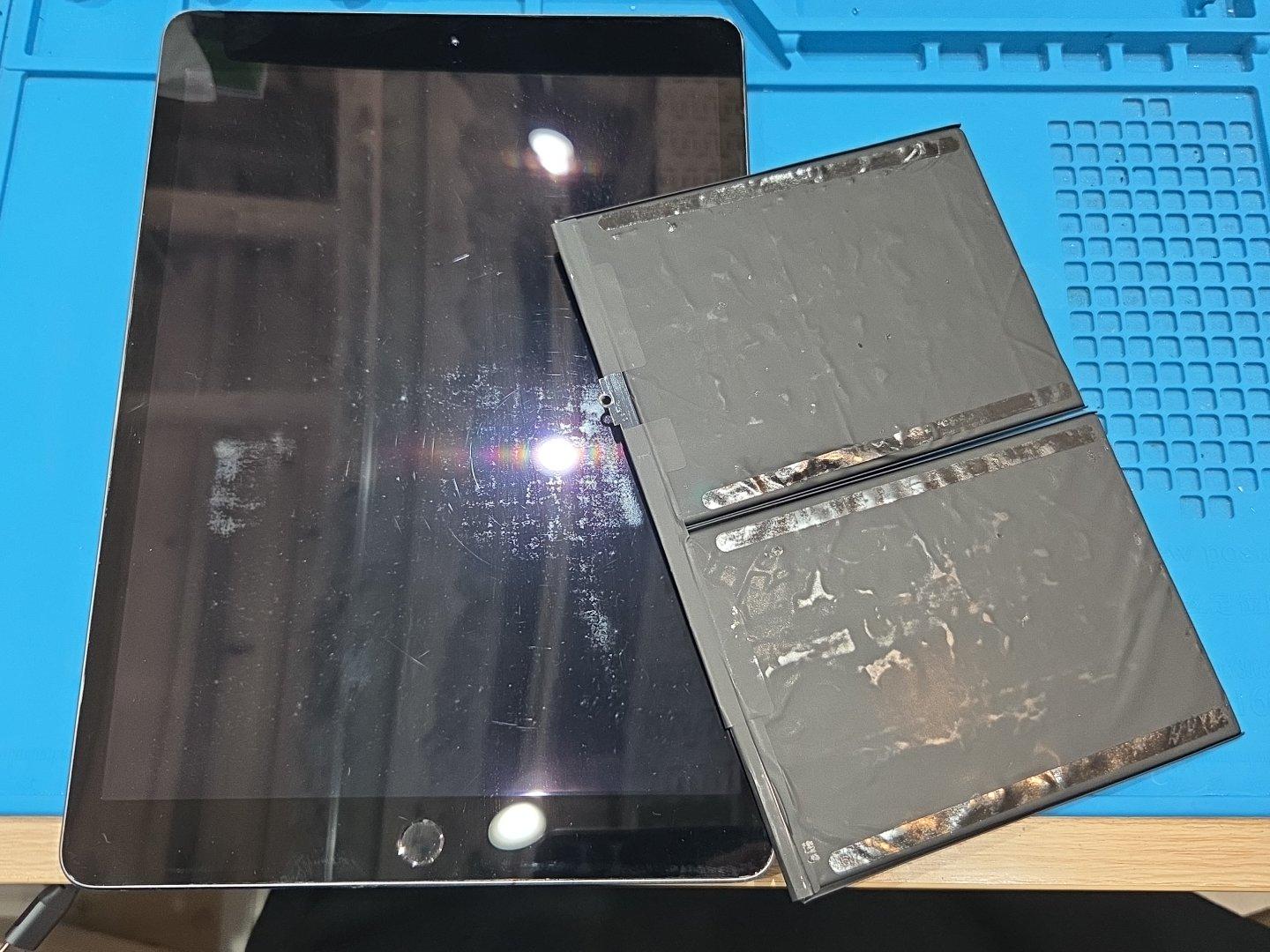 iPad 第8世代のバッテリー交換をさせていただきました！【スマホ修理工房 池袋P パルコ店】